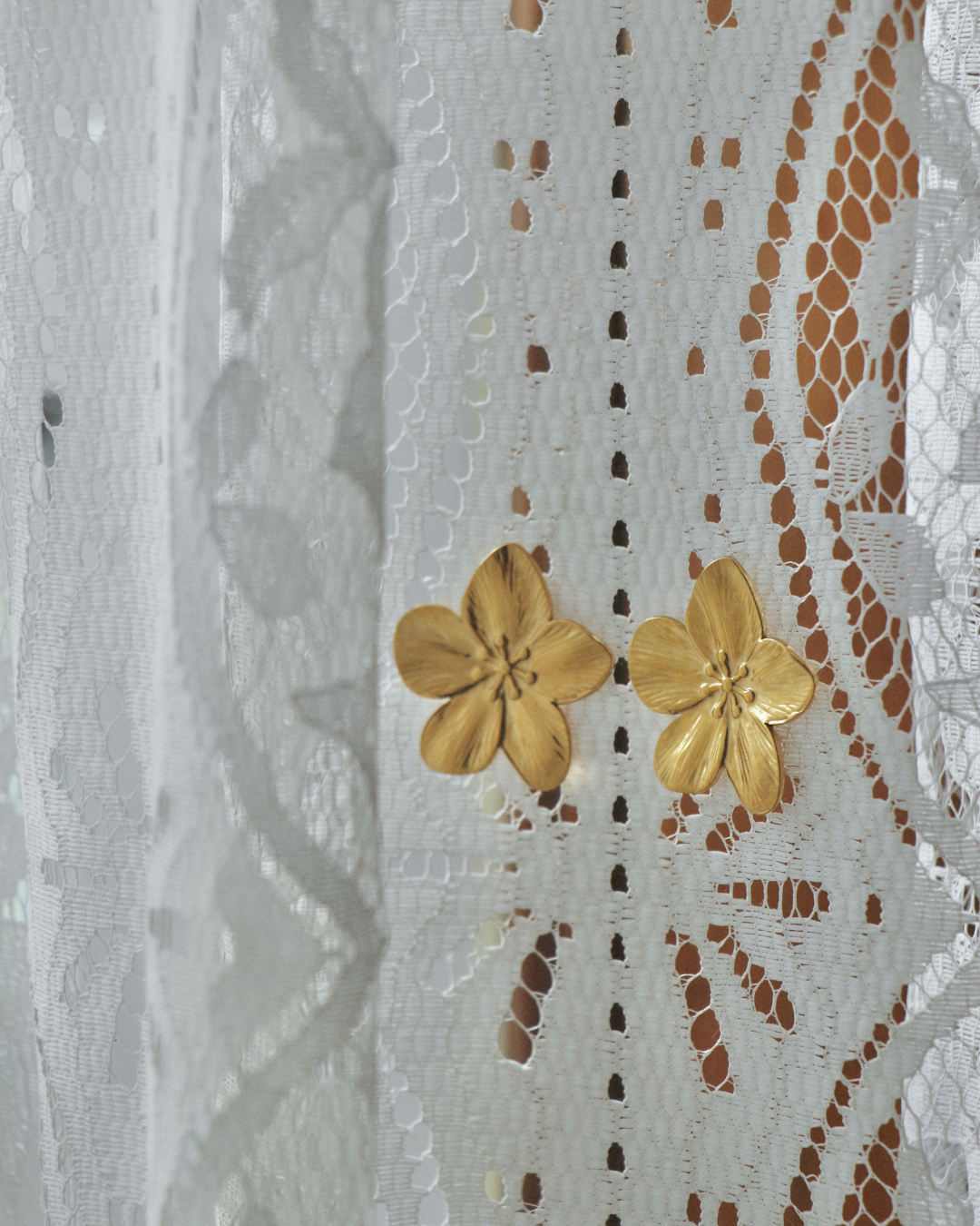 The Raine Floral Earrings
