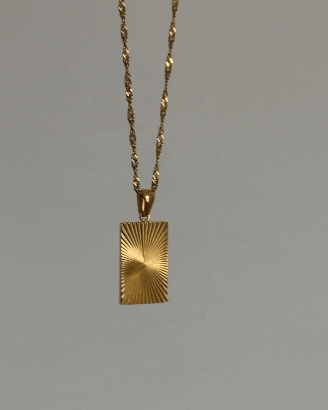 The Vivienne Pendant Necklace