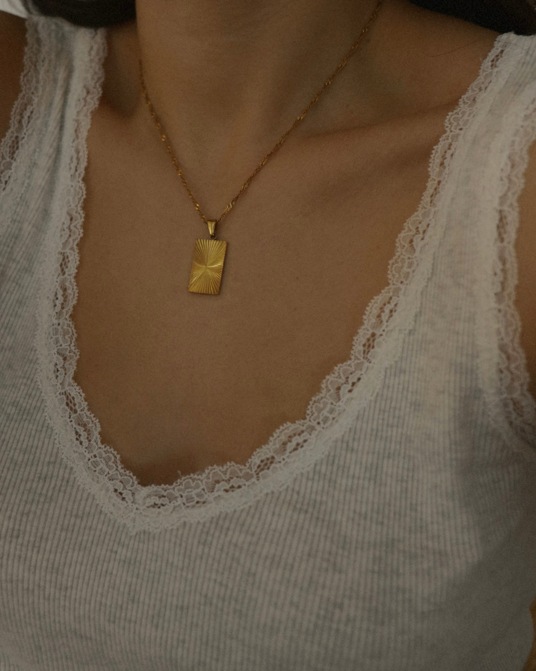 The Vivienne Pendant Necklace